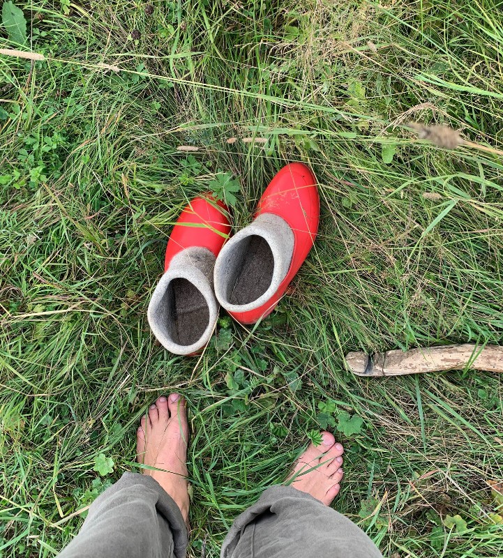 Основатель бренда Voylok Андрей Петров: "Стояла задача понять, как сделать так, чтобы валенки стали носить в городе, не меняя их сути" Основатель бренда Voylok Андрей Петров: "Стояла задача понять, как сделать так, чтобы валенки стали носить в городе, не меняя их сути"