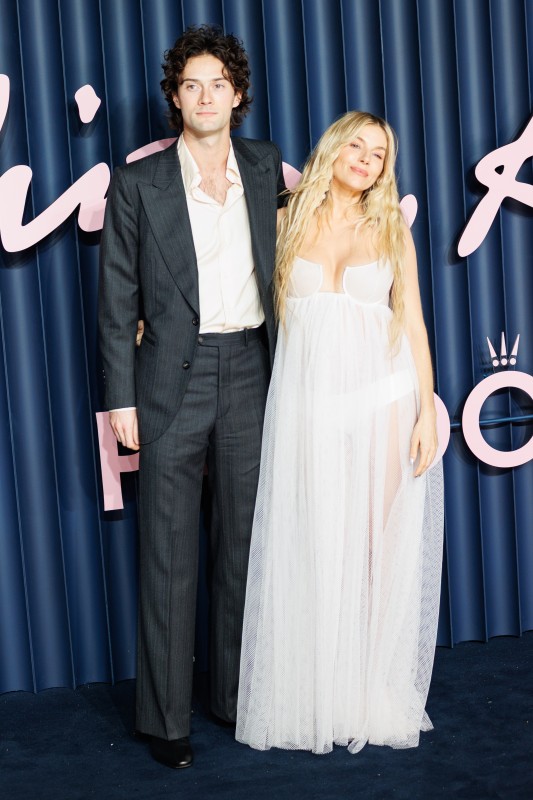 Сиенна Миллер и Оли Грин. Фото: www.legion-media.com