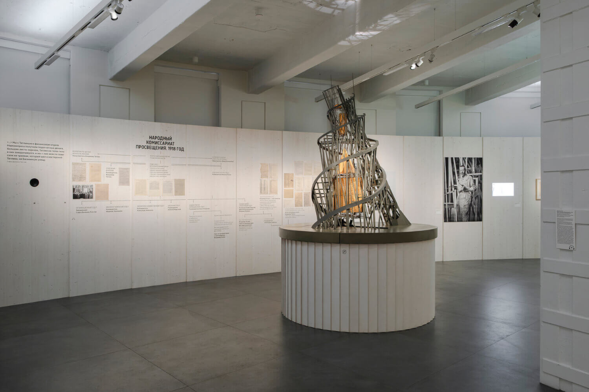 Фрагмент экспозиции на выставке "Татлин. Конструкция мира". Фото: Евгения Баранова. Предоставлено пресс-службой Центра Зотов