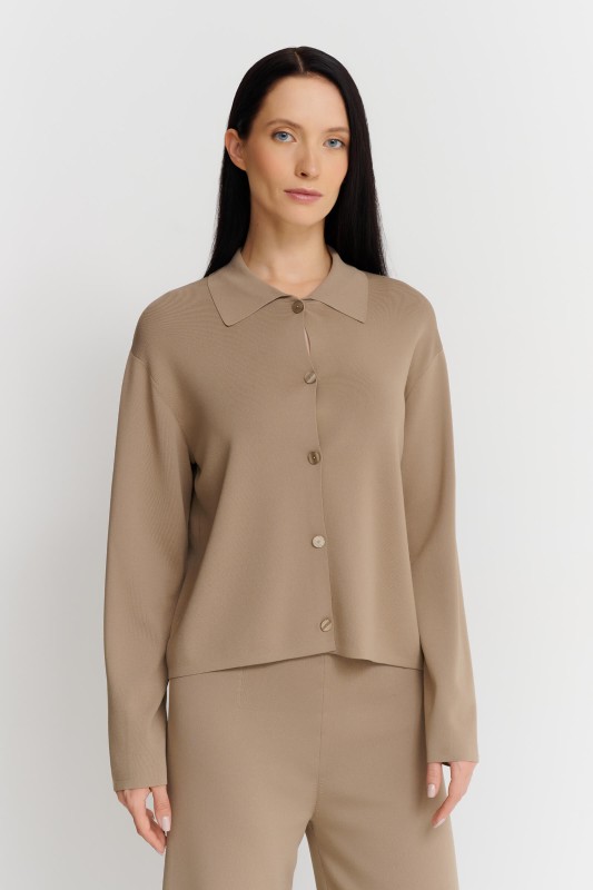 Back to Brown: почему коричневый монохром стал главным зимним трендом
Back to Brown: почему коричневый монохром стал главным зимним трендом