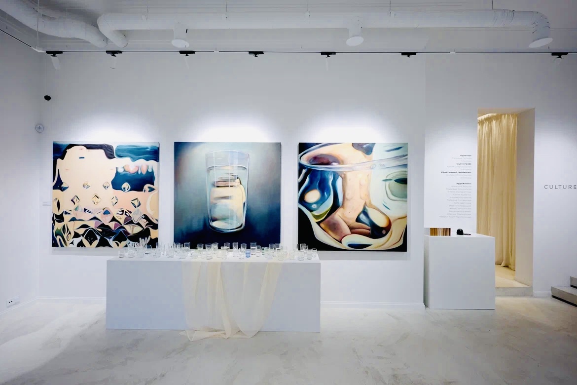Фрагмент экспозиции выставки "Плоть и вихрь" в галерее Culture. Фото: Кристина и Роман Серовы. Предоставлено пресс-службой галереи Culture