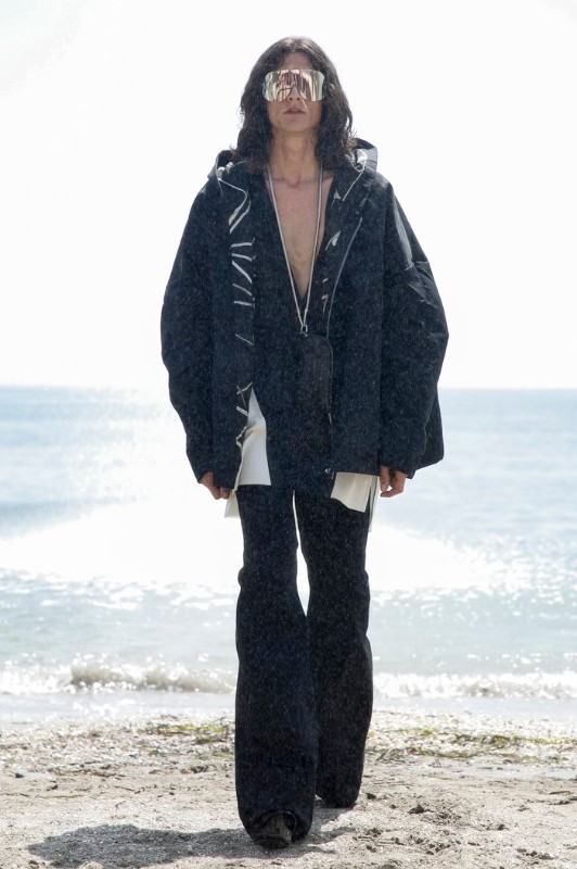 Rick Owens: как главный антагонист моды стал самым популярным дизайнером среди зумеров?