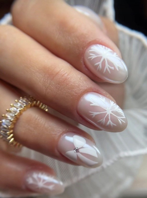 Фото: соцсети / @nailsbymairin