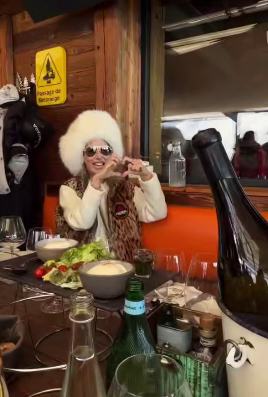 Пресс-тур Rendez-Vous с российскими звездами в Куршевеле подвергся резкой критике в Сети