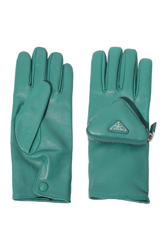 Аксессуары-акценты: цветные шарфы, перчатки, шапки в мужском гардеробе Аксессуары-акценты: цветные шарфы, перчатки, шапки в мужском гардеробе