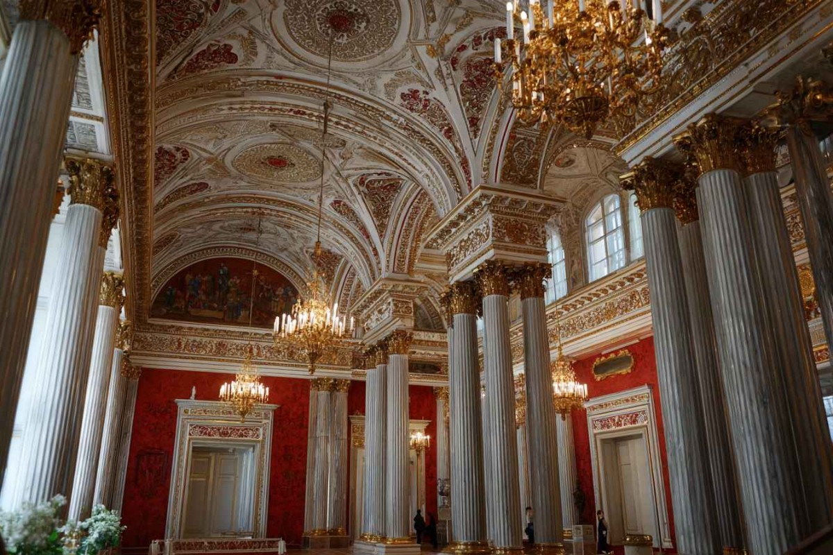 Изображение сгенерировано при помощи нейросети Midjourney