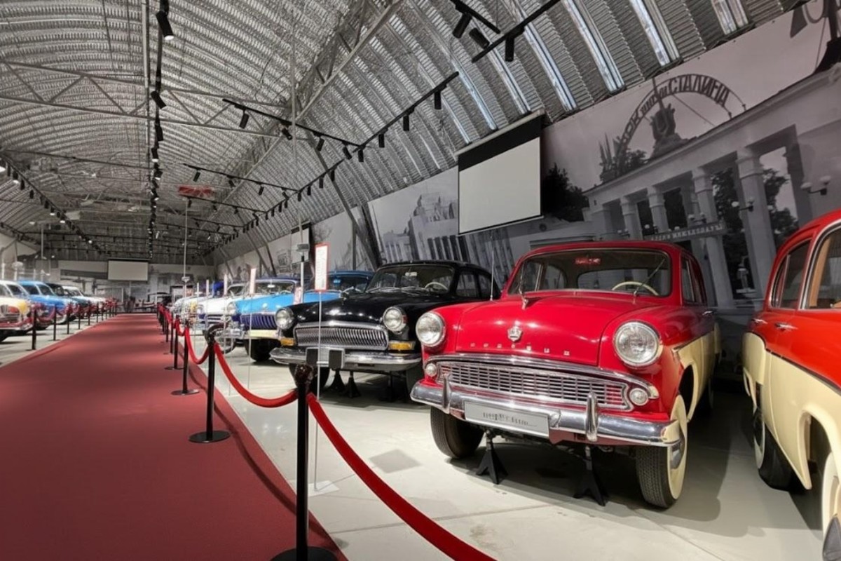 Изображение сгенерировано при помощи нейросети Midjourney