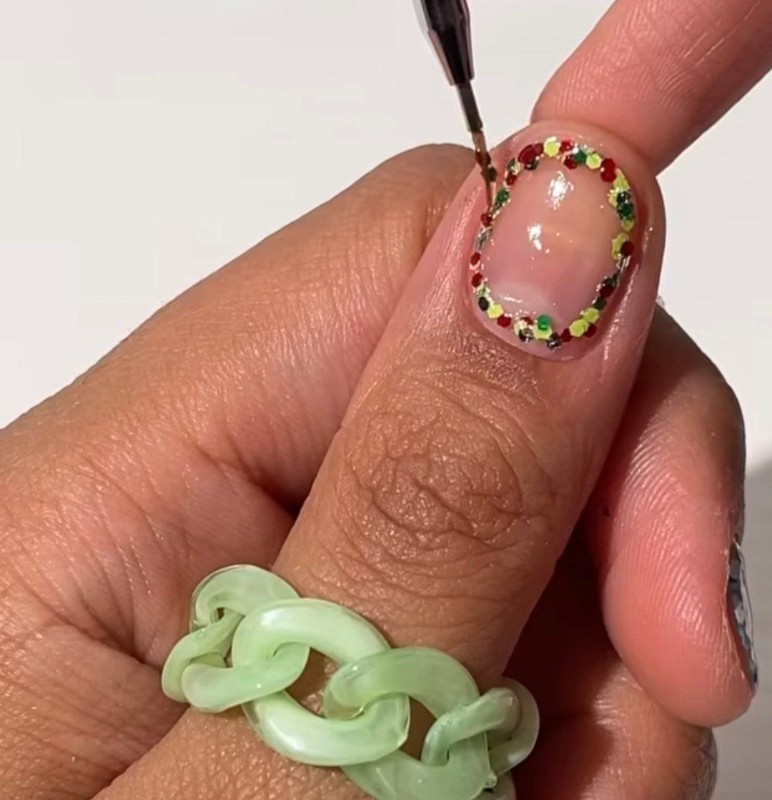 Фото: соцсети / @nonnailartist