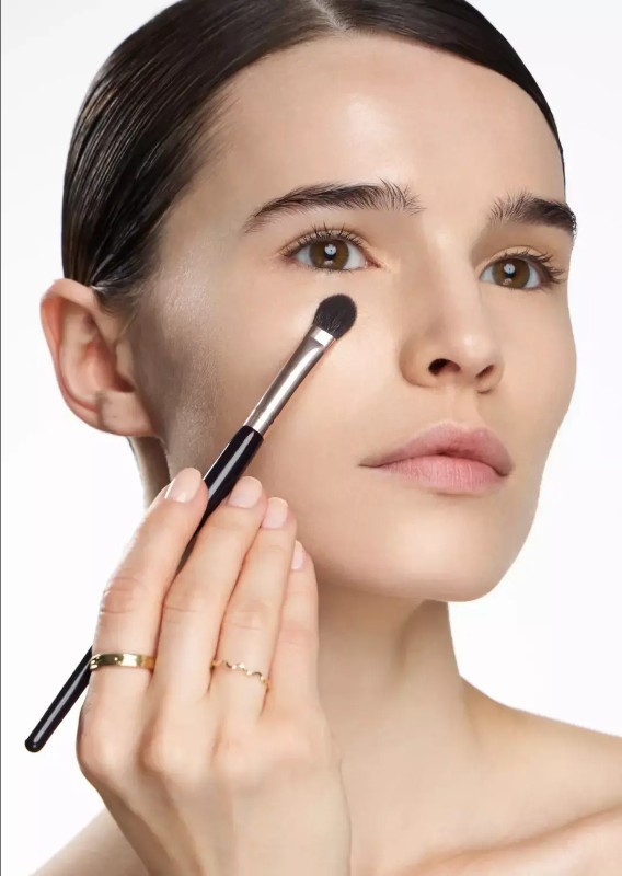 Фото: архивы пресс-службы SHIK Cosmetics. Консилер BLURRING EFFECT