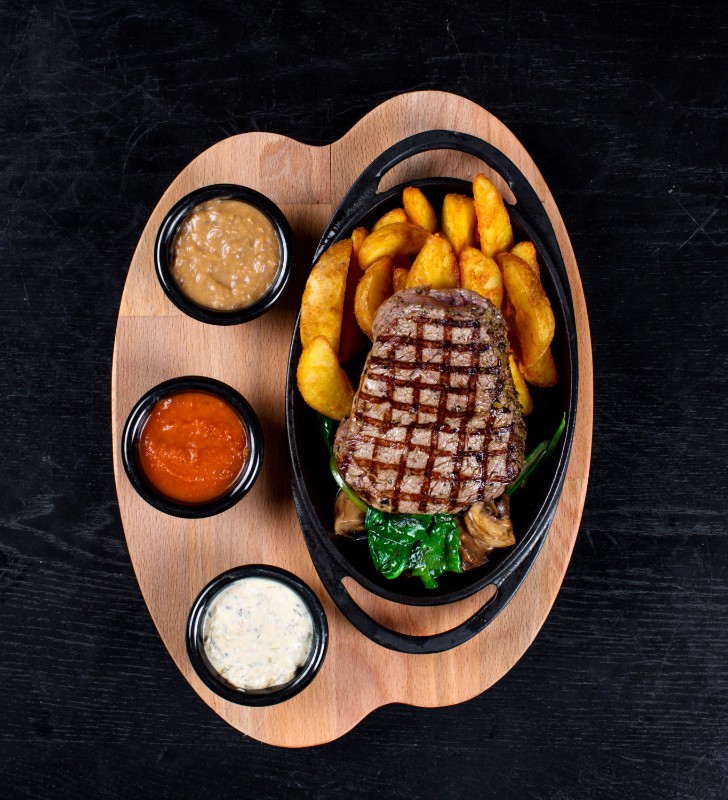 Фото: Freepik.com / @KamranAydinov