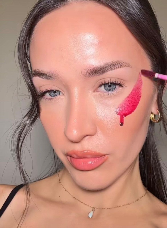 Фото: соцсети / @makeupemalii