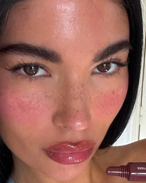 Фото: соцсети / @rhode