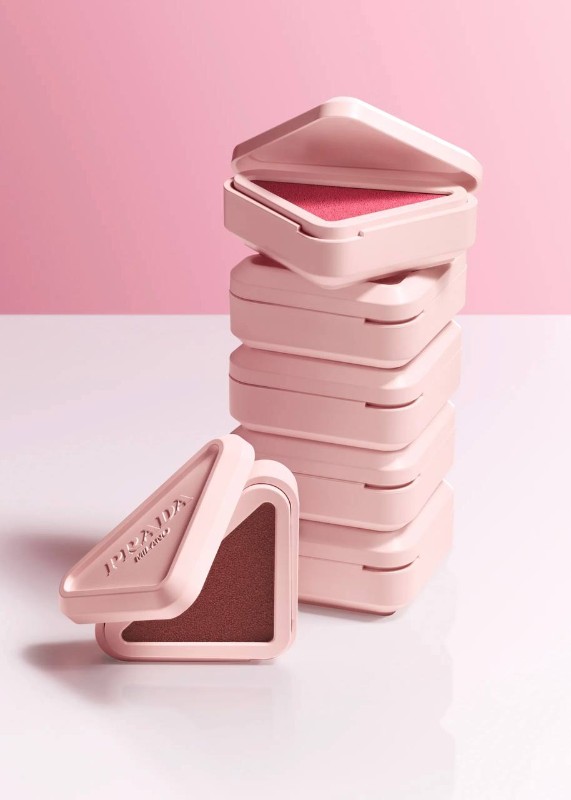 Фото: prada-beauty.com