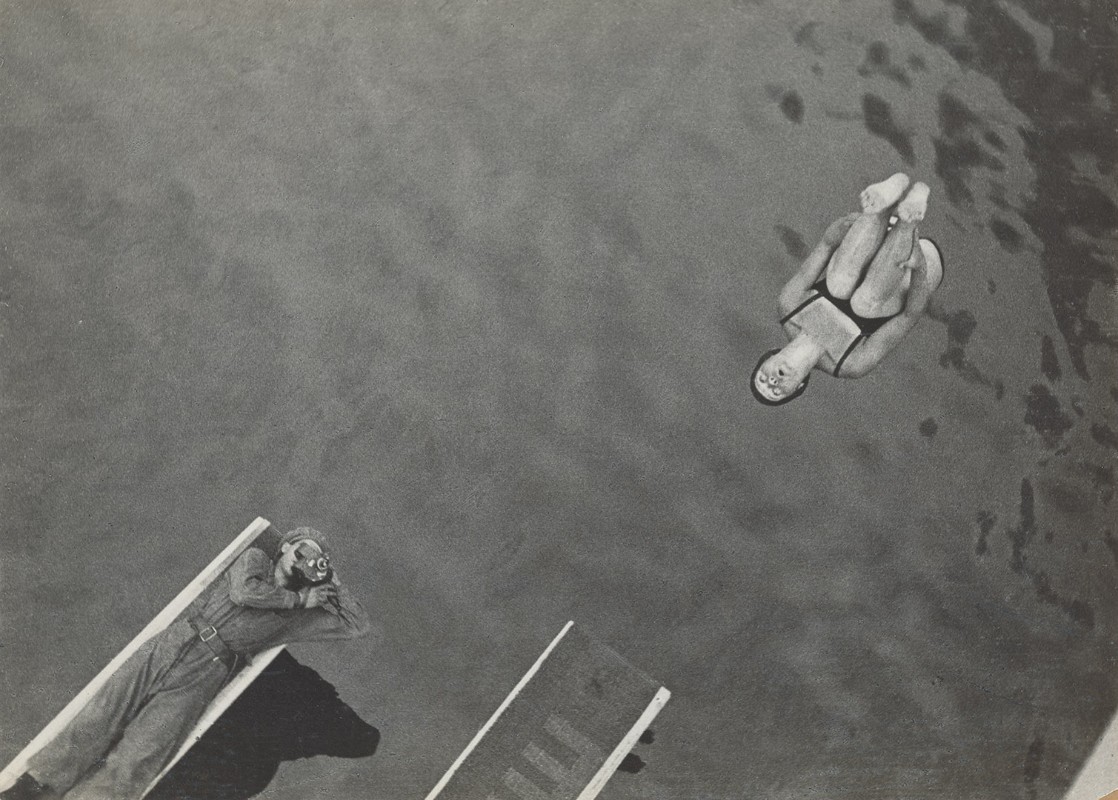 "Прыжок в воду" (1929) Елеазара Лангмана. Выставка "Начинаем творческую дискуссию" (2025) в Центре "Зотов". Предоставлено пресс-службой Центра "Зотов"