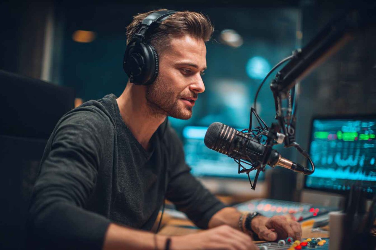 Изображение сгенерировано при помощи нейросети Midjourney