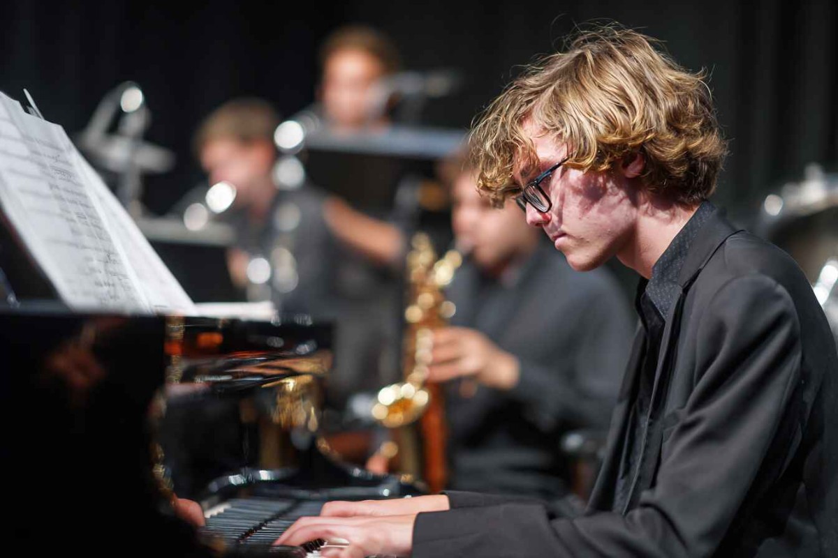 Изображение сгенерировано при помощи нейросети Midjourney