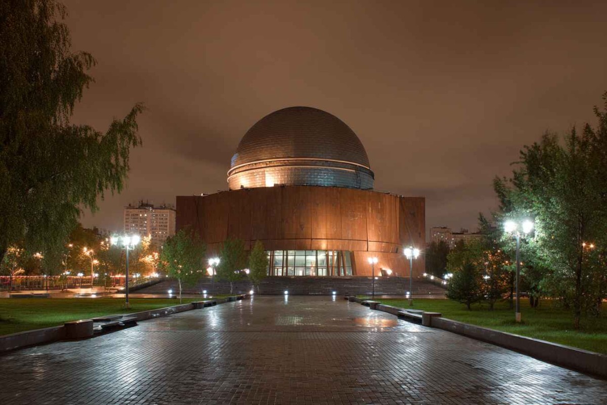 Изображение сгенерировано при помощи нейросети Midjourney