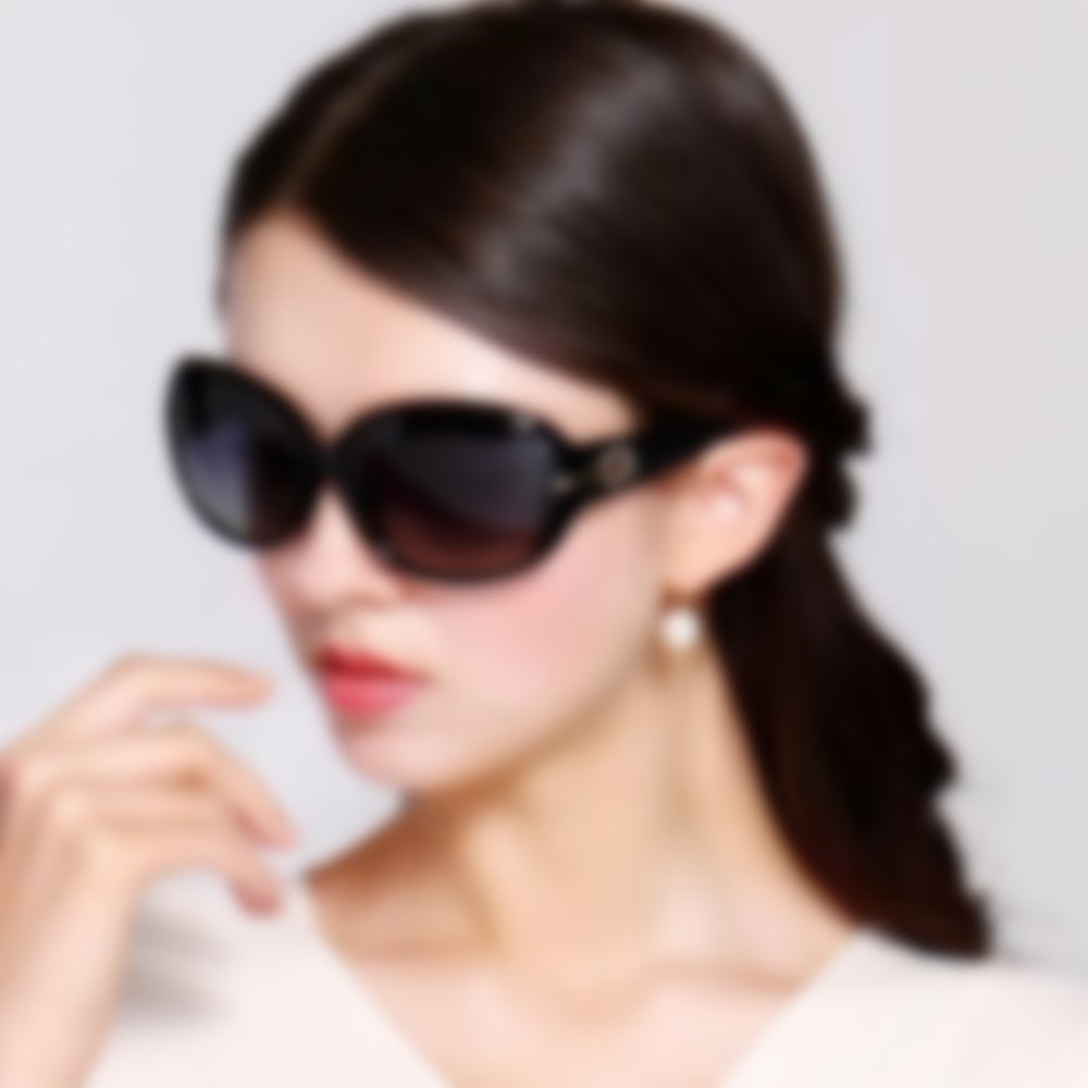 Солнцезащитные очки женские брендовые купить в москве. Очки солнцезащитные женские. Очки от солнца женские. Модные солнечные очки. Стильные очки солнцезащитные женские.