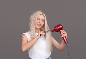 Дома как в салоне: компания Dreame снизила цены на фен Hair Artist в преддверии праздников