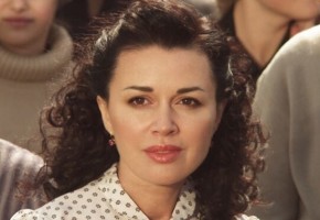 Слепла и прикладывалась к бутылке: вот что происходило с Заворотнюк перед болезнью