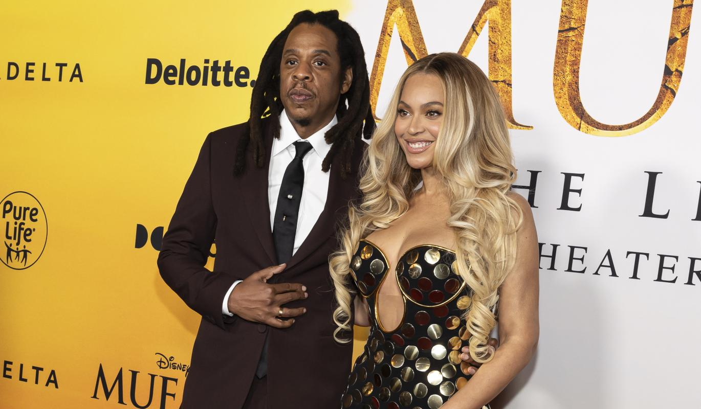 Бейонсе и скандал вокруг Jay-Z: смена фамилии как проход из ситуации?