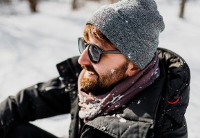 Стильные зимние мужские шапки 2026: тренды сезона против классики
							 Стильные зимние мужские шапки 2026: тренды сезона против классики