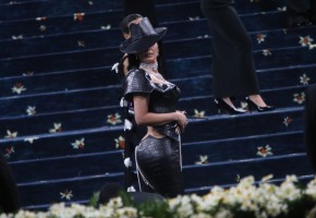 "Искусство костюма" станет темой Met Gala 2026
"Искусство костюма" станет темой Met Gala 2026