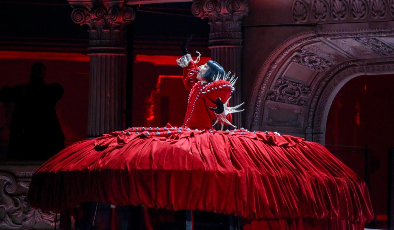 На пляже в Рио-де-Жанейро установили монумент в честь Леди Гаги