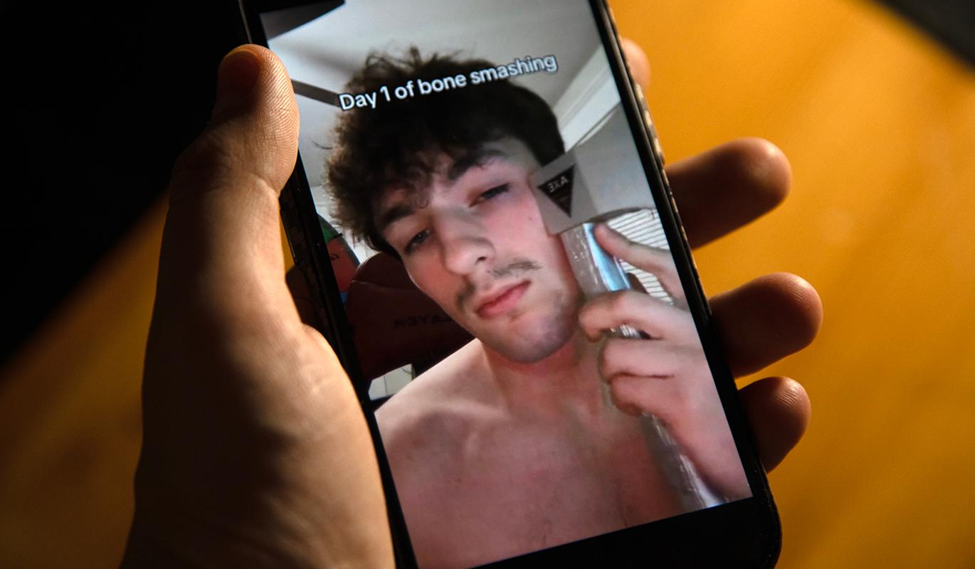 Стоп – луксмаксинг! Почему тренды TikTok вроде мьюинга и хищного взгляда обманывают мужчин