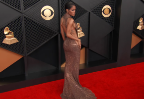 Перья, прозрачность и немного драмы: самые яркие образы "Грэмми-2026" Перья, прозрачность и немного драмы: самые яркие образы "Грэмми-2026"