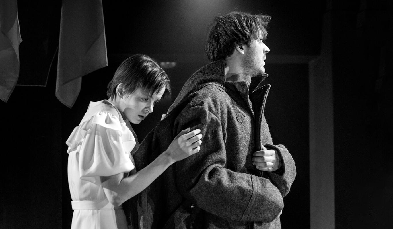 Шествие в Театре Моссовета