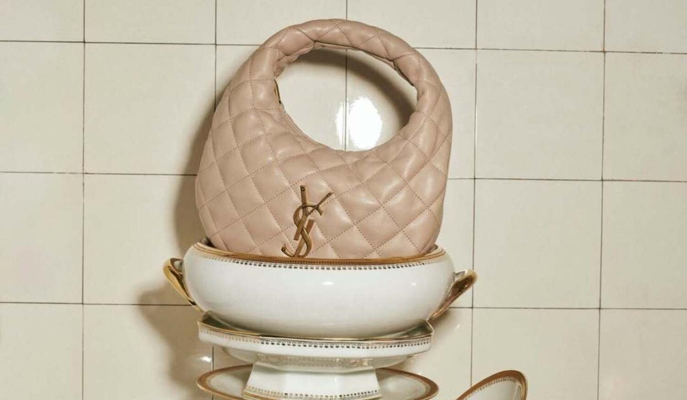 Джемпер Ralph Lauren, угги и практичность: Lyst подвел модные итоги 2025 года