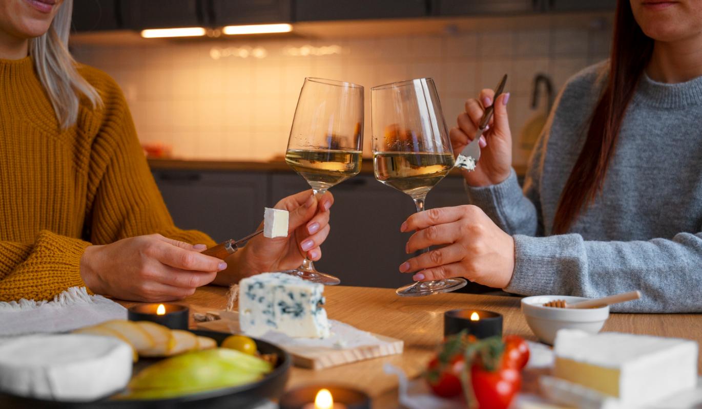 Наука вкуса: что не стоит подавать к белому вину