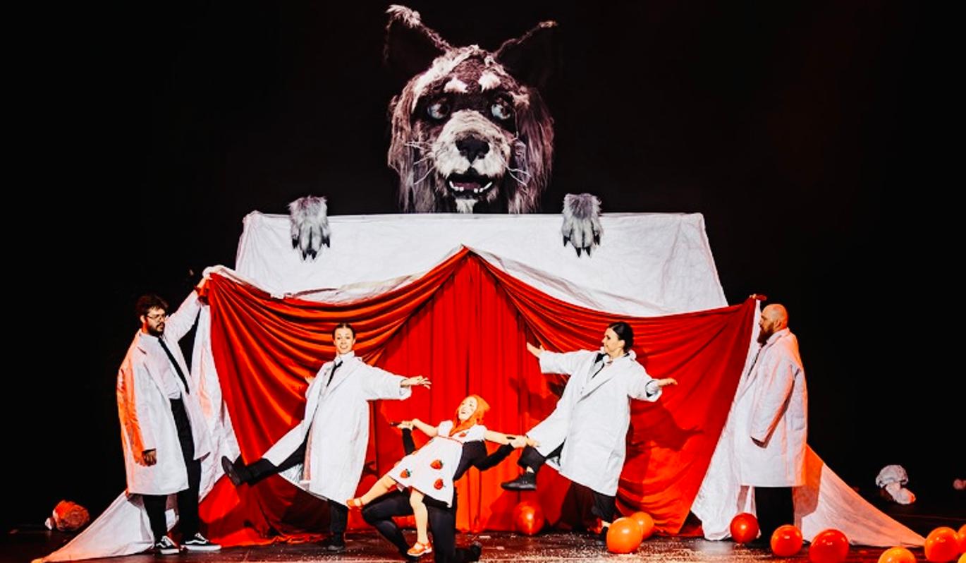 Московские театры – детям в марте: новые "Три поросенка", любимая "Элли" и "Простодурсен"