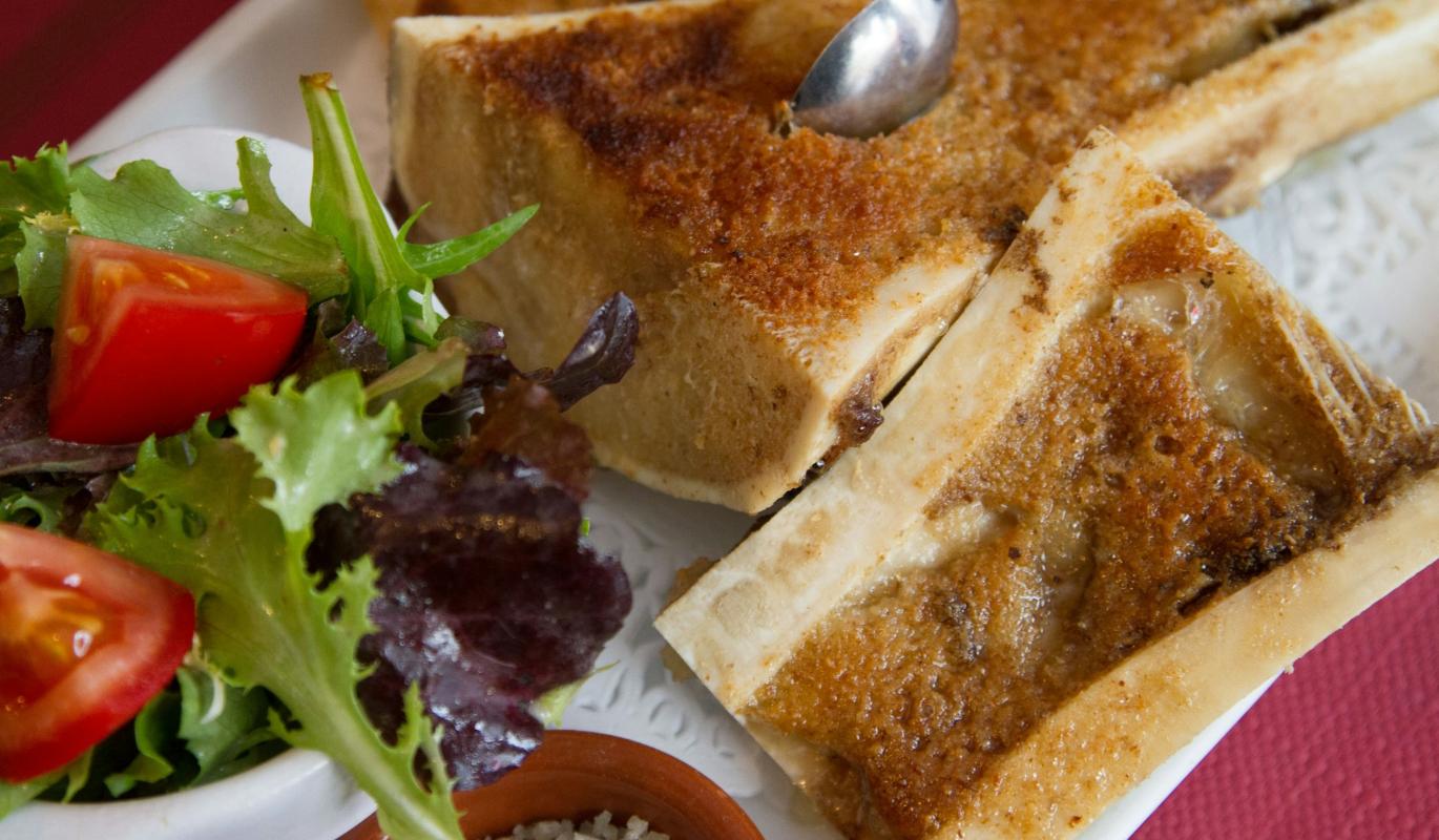 Полезный гастротренд: как мозговые кости стали изысканным блюдом (+рецепт) 