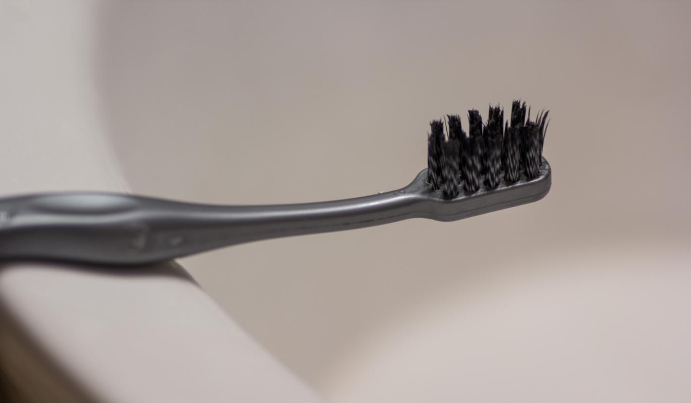 Лучшие зубные щетки выбрали читатели Клео.ру в рамках народного рейтинга