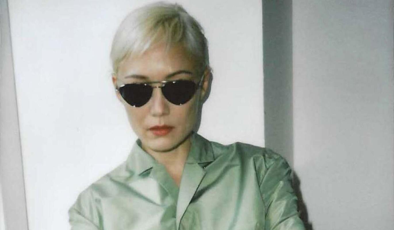 Модный дом Jil Sander представил коллаборацию с брендом очков Oliver Peoples