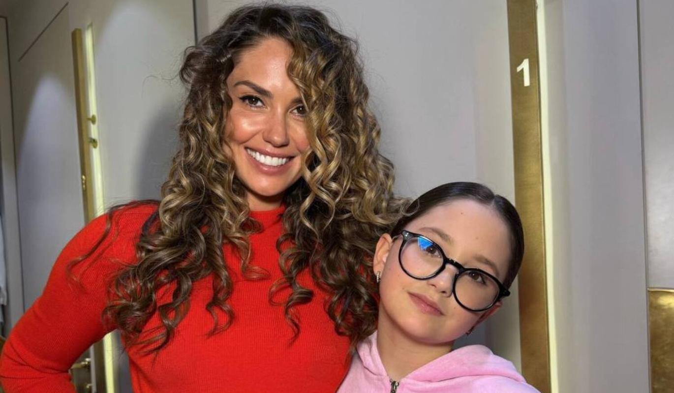 Дочь Агаты Муцениеце и Павла Прилучного дебютировала на подиуме на Неделе моды в Москве.