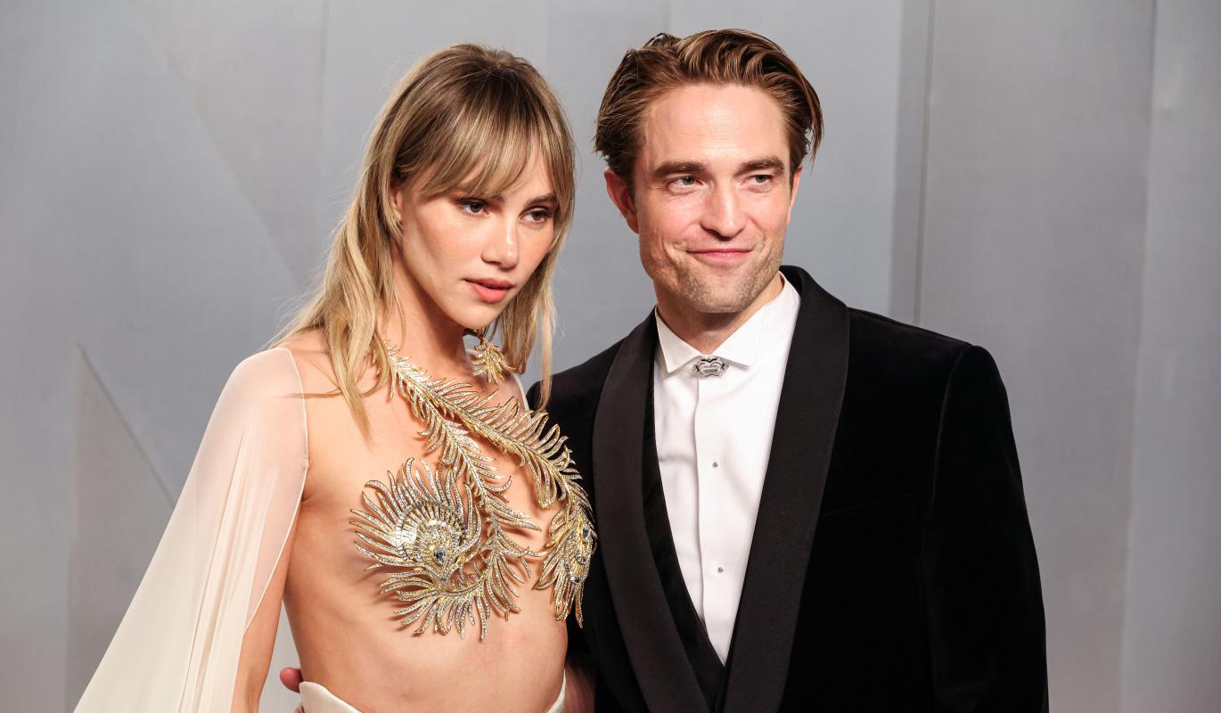 Роберт Паттинсон спровоцировал слухи о тайной свадьбе с Сьюки Уотерхаус