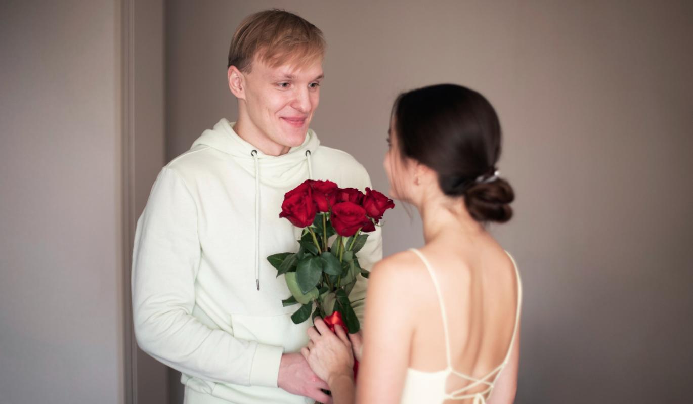 Букет есть, близости нет: почему после 8 Марта женщинам особенно больно