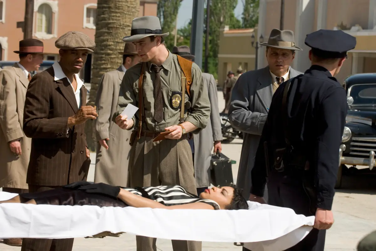 Детективы по книгам: 5 фильмов и сериалов, которые не уступают литературному оригиналу