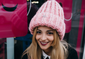 Как связать модную шапку для женщины на зиму 2018-2019