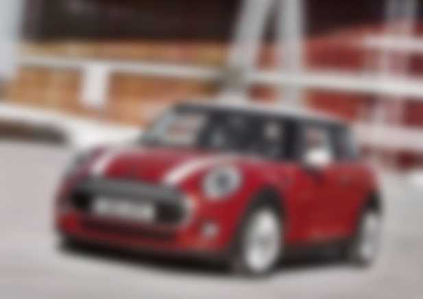Автомобиль MINI Cooper — легкий, послушный и доступный