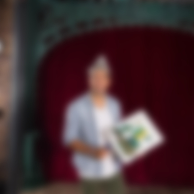 Иван Ургант пригласил зрителей в закулисье своего шоу