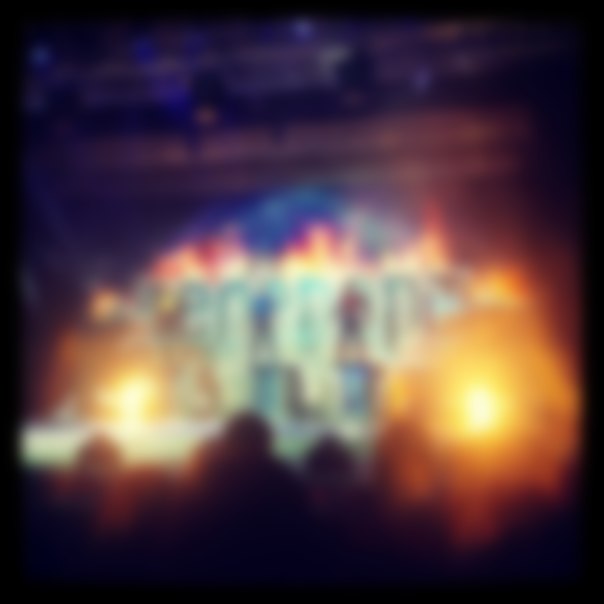 Иллюзионист Сергей Сафронов сломал руку во время новогоднего представления