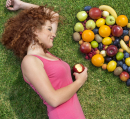 Люди, фрукты и здоровье