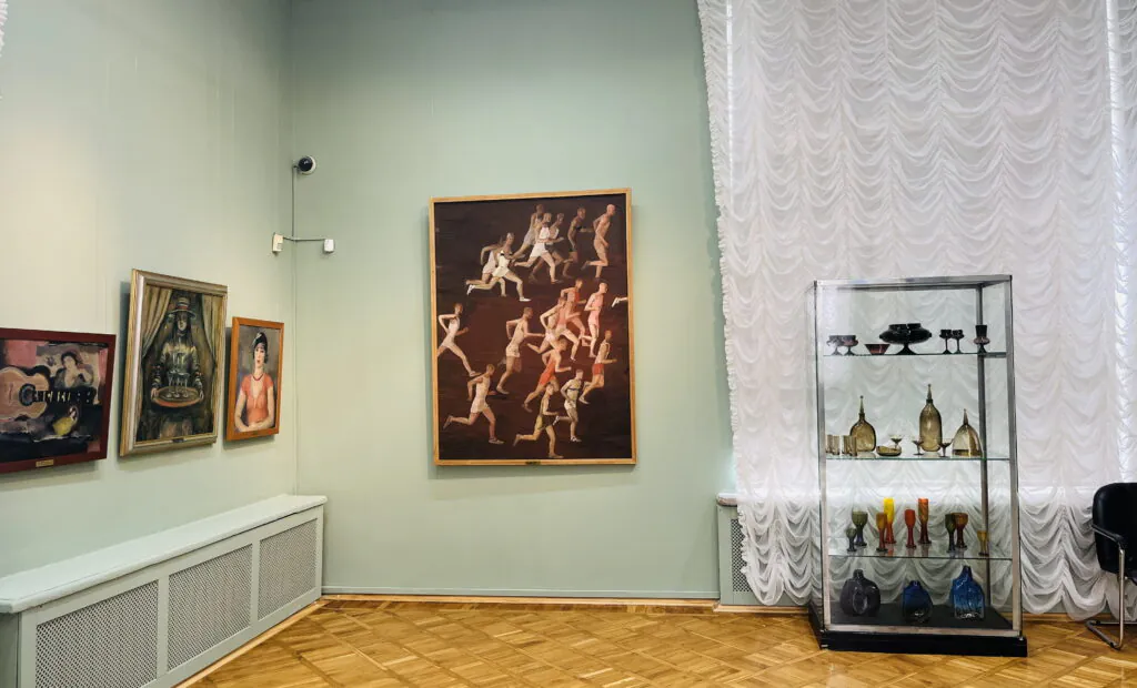 Современные выставки перегружают посетителей впечатлениями.