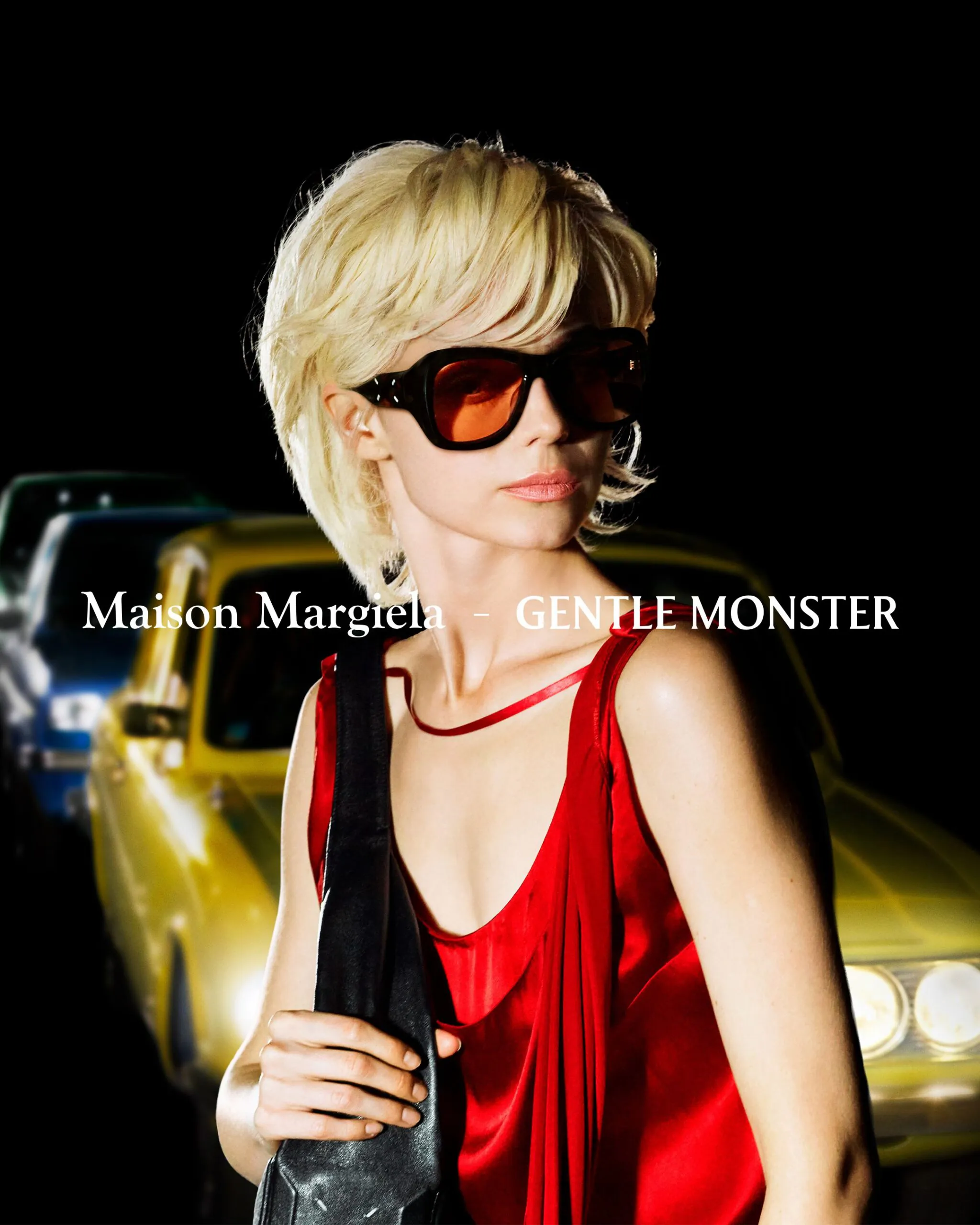 Героиня кампании Maison Margiela и Gentle Monster в очках с красными линзами