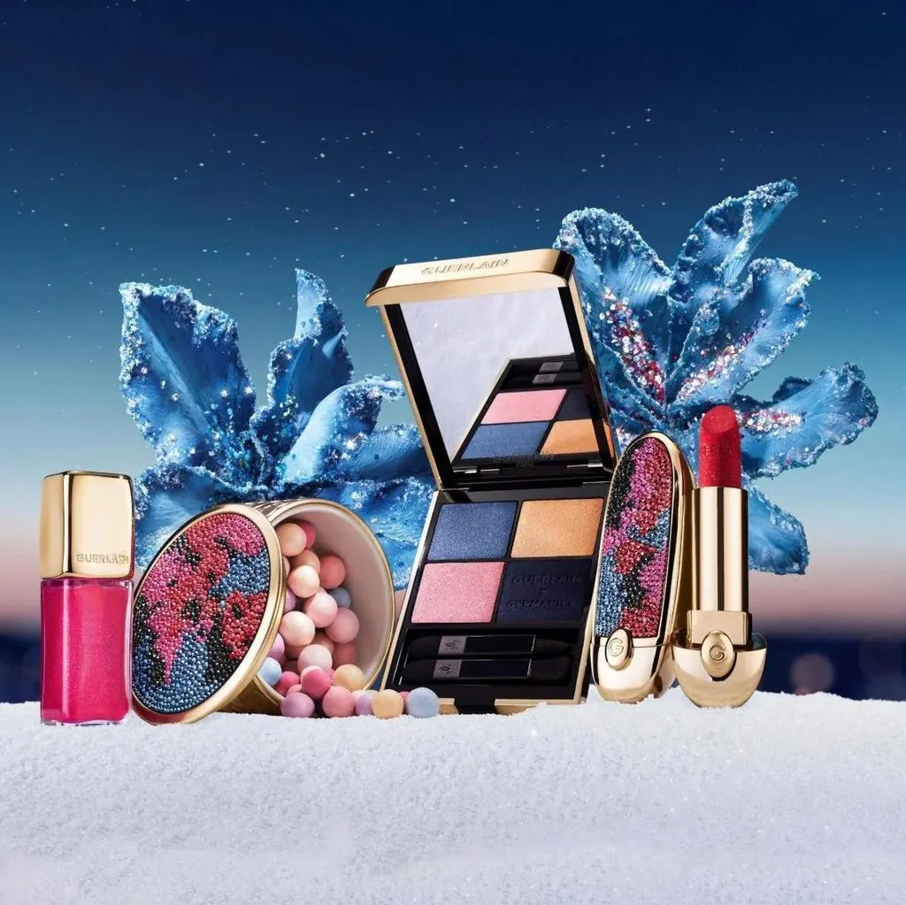 Палетка Ombres G, помады Rouge G и пудра Météorites Guerlain из коллекции Dressed in Wonder — Рождество 2026